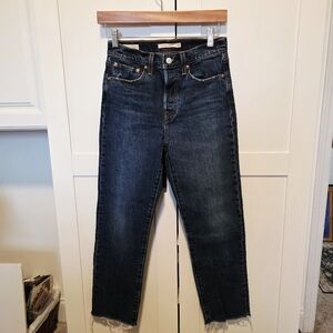 Levi's Premium Wedgie Straight Jean 25